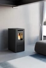 Stufa a pellet ventilata PUNTO FUOCO Rosita 9.5 KW nera - Image 2